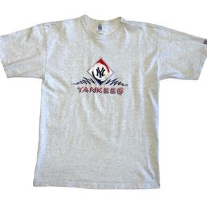 Vintage New York Yankees Embroidered Logo 7 Tee